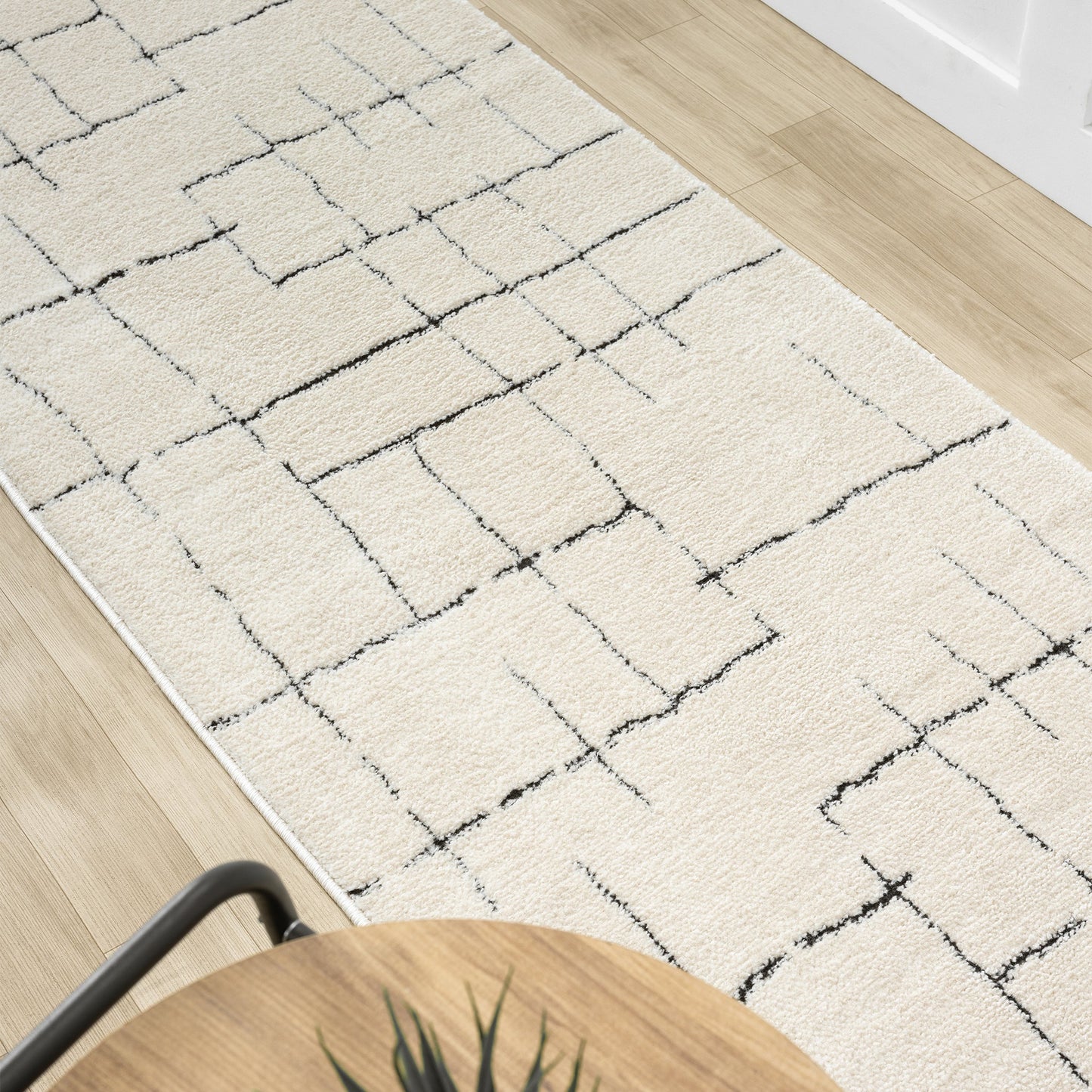 Admire 670 Vanilla Runner