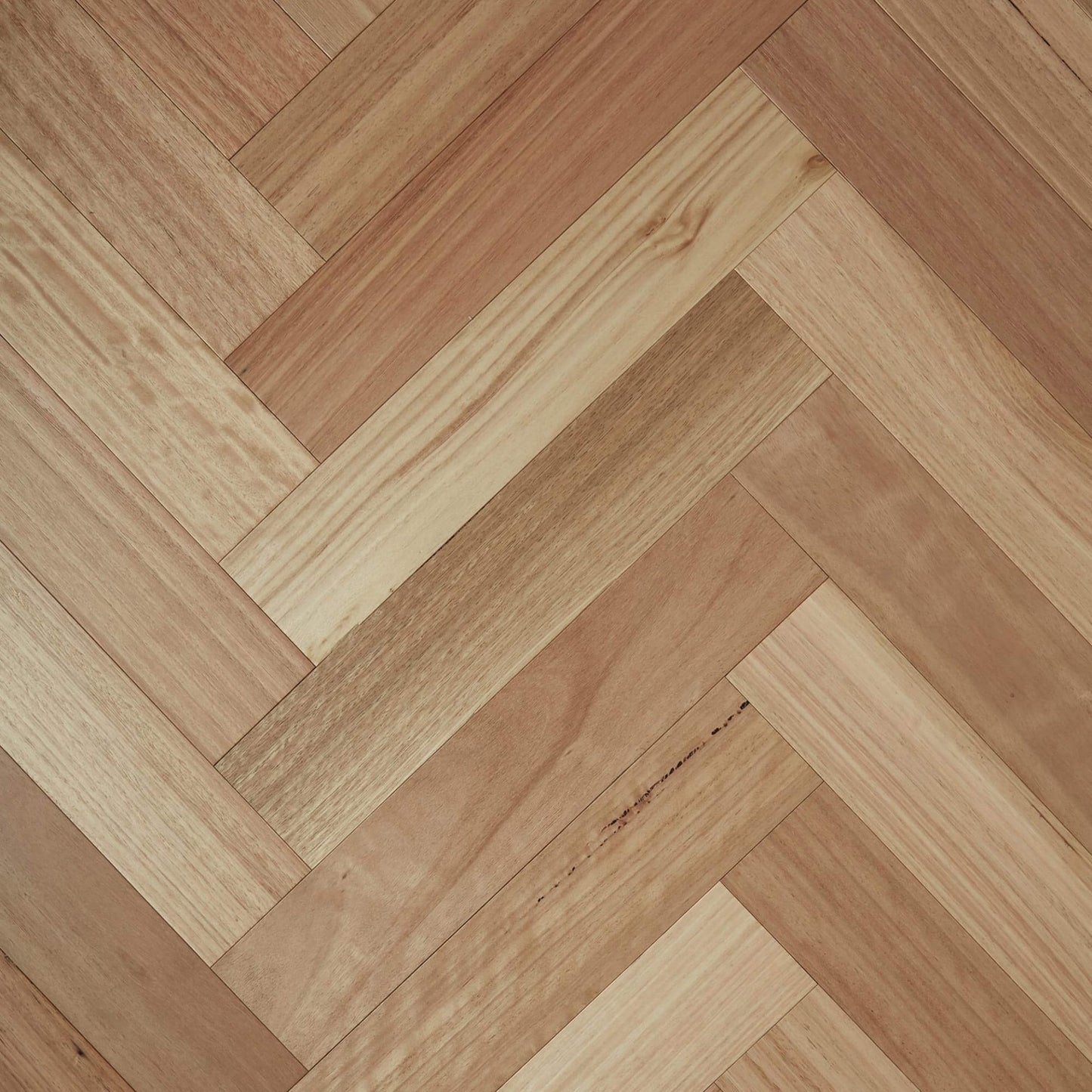 Preference Engineered Fiddleback Hardwood Herringbone 14/3mm