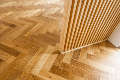 Preference De Marqué 21/6mm European Oak Matching Herringbone & Wide Plank