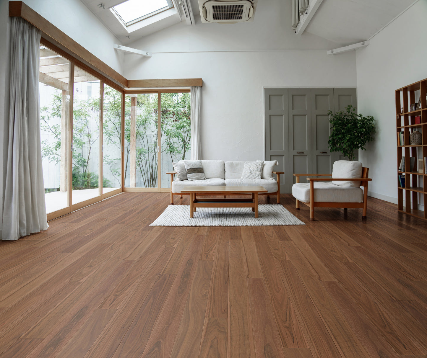 Riverhill Floors Australian Classic Grey Ironbark 14/3mm
