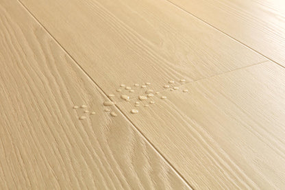 Quick-Step Impressive Ultra Ivory Oak Setting