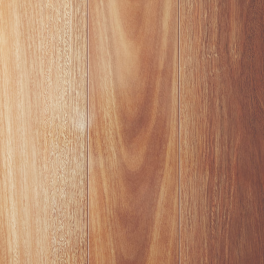 Preference Classic Laminate 12.3mm Mountain Spotted Gum Swatch