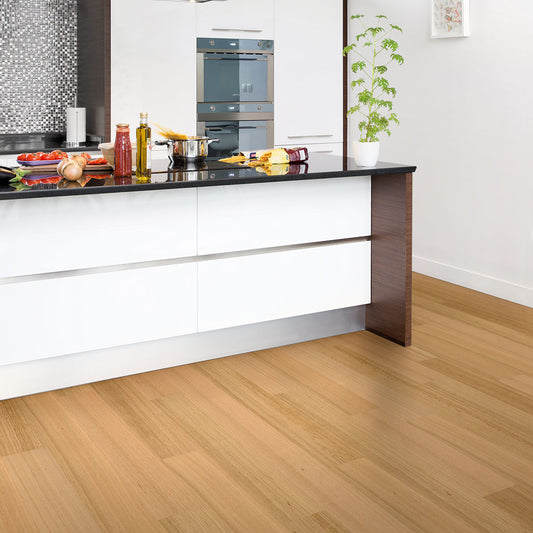 Premium Floors Quick Step ReadyFlor 1 strip Tasmanian Oak 14/3mm ( 1.914 m2 per box )