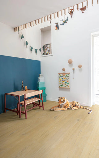 Quick-Step Fuse Luxury Vinyl Flooring 2.5mm Linen Oak Natural Setting