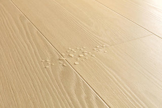 Quick-Step Impressive Laminate Flooring 8mm Ivory Oak Setting