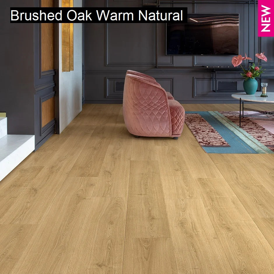 Quick-Step Perspective Nature Laminate Flooring 9mm Brushed Oak Warm Natural Setting